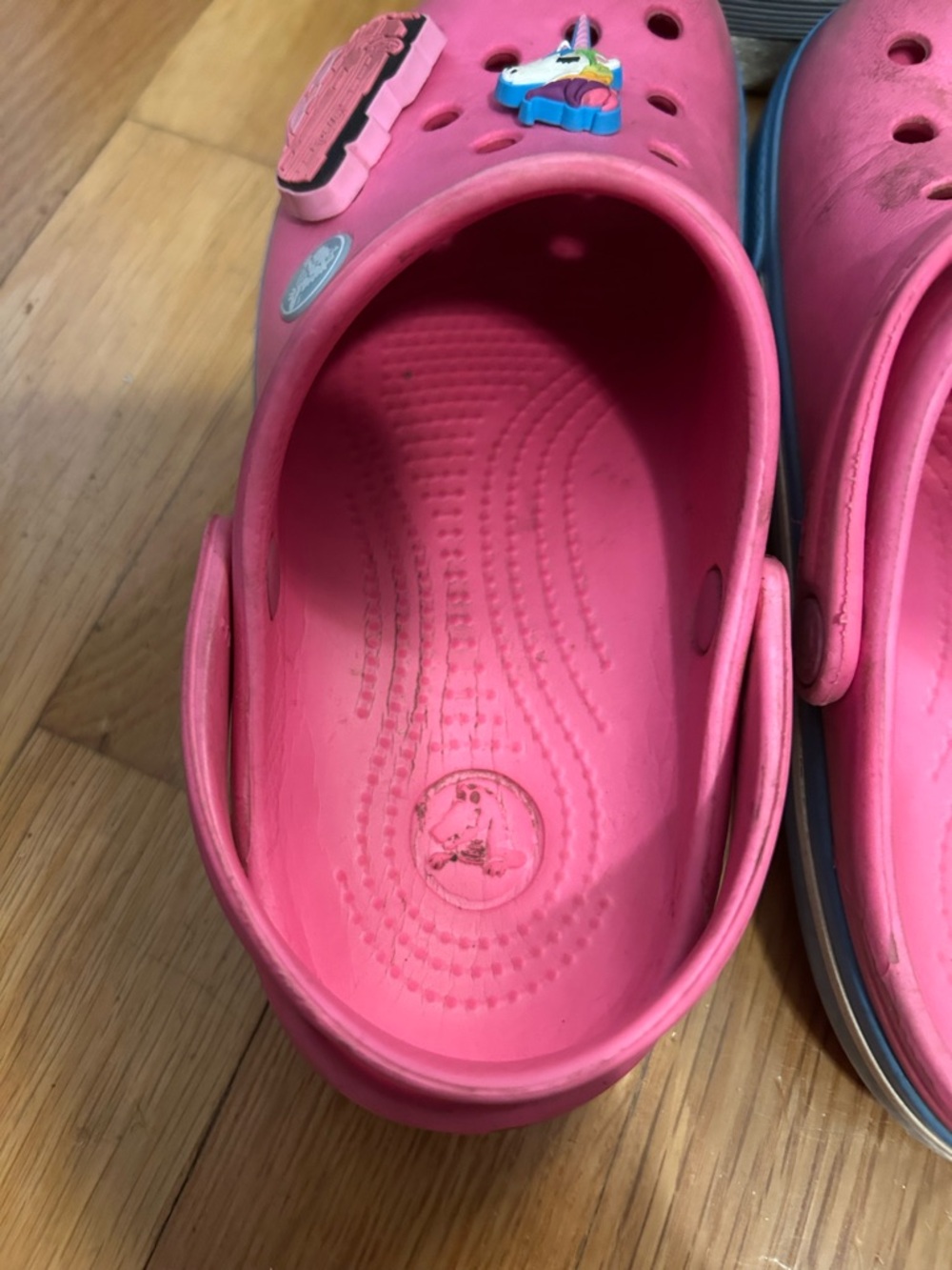 Girl’s pink Croc slip on waterproof clogs - Picture 6 of 10